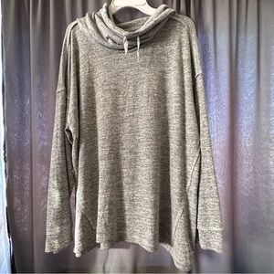CHICO’S Gray Sweater Size 4 (US 20/22)